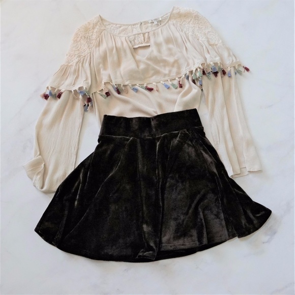 Brown Fall TREND Velvet Mini Skirt - Picture 3 of 6